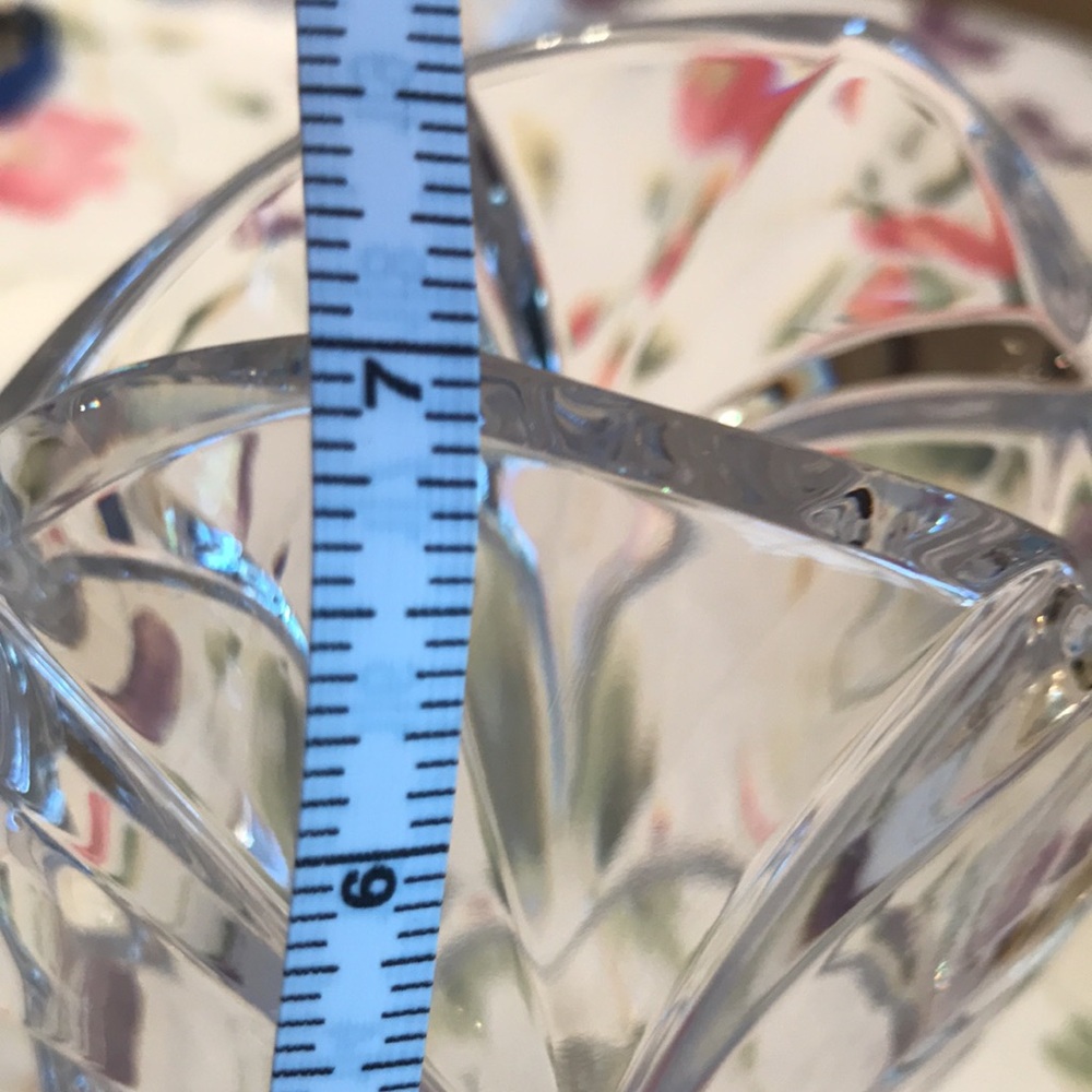 MIKASA SIGNED CRYSTAL VASE 1980s - Picture 7 of 13